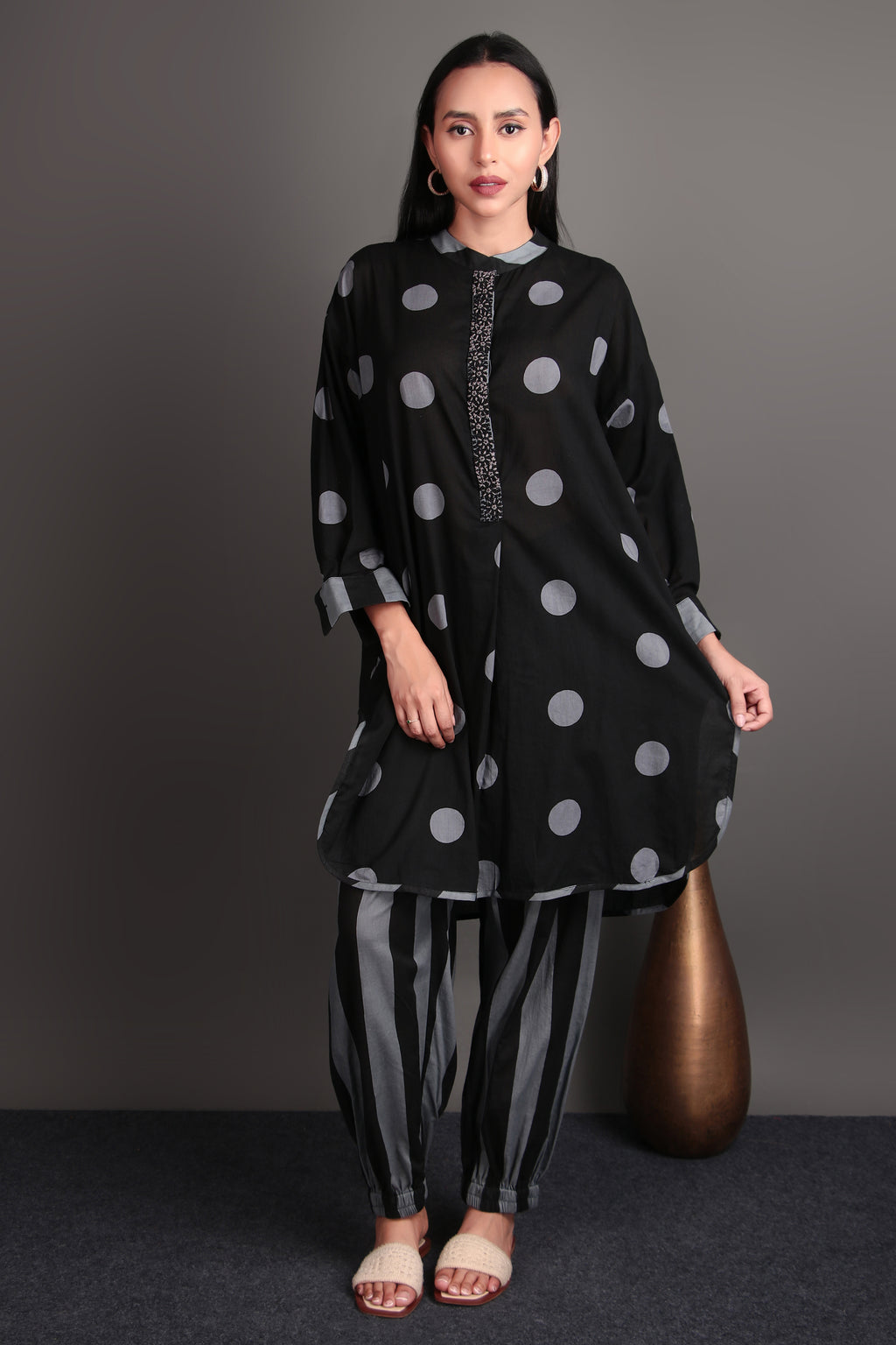 Black harrem suit
